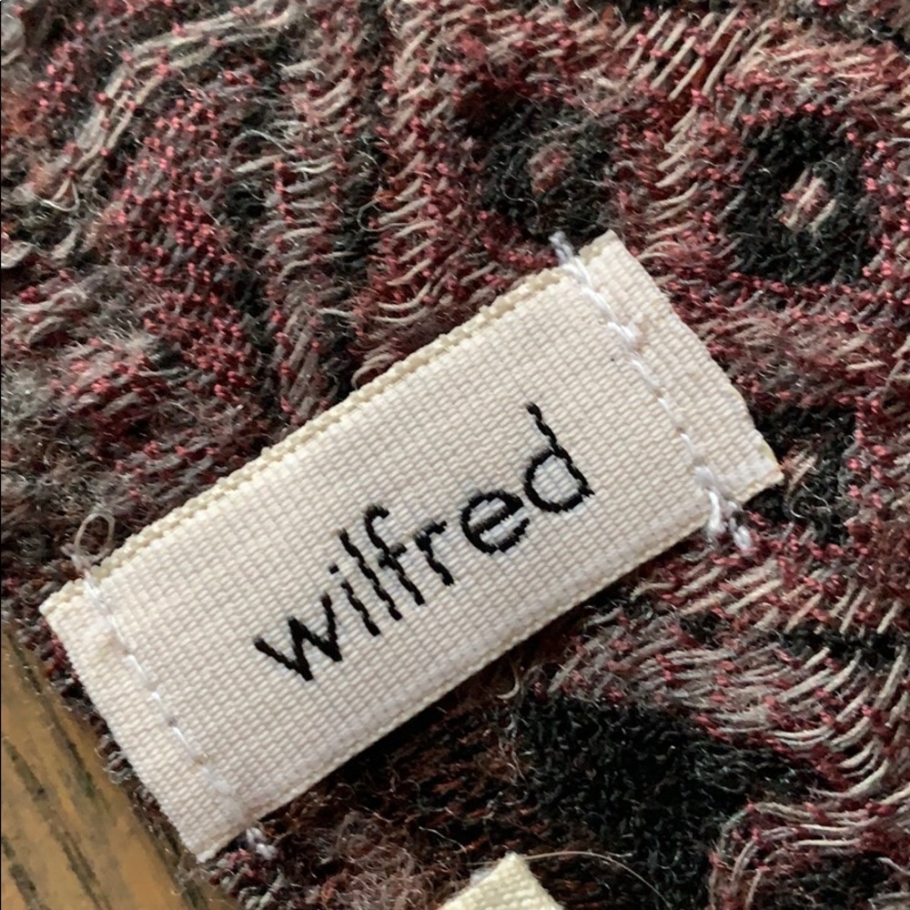Wilfred Scarf - Picture 4 of 4